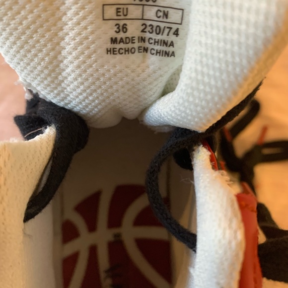 Barely worn, Zara girls sneakers, super fun and stylish - Picture 3 of 3